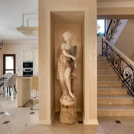 فيلة Argaka Luxury *
