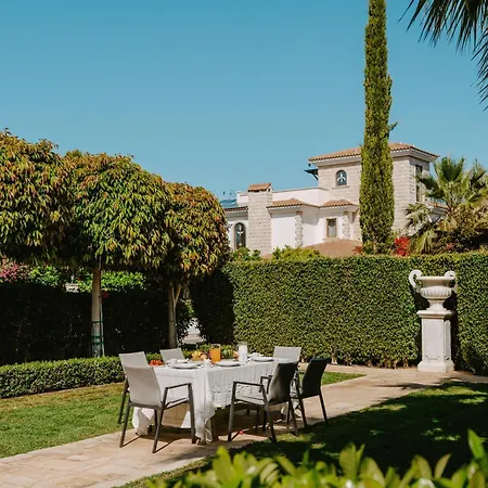 Argaka Luxury Villa *