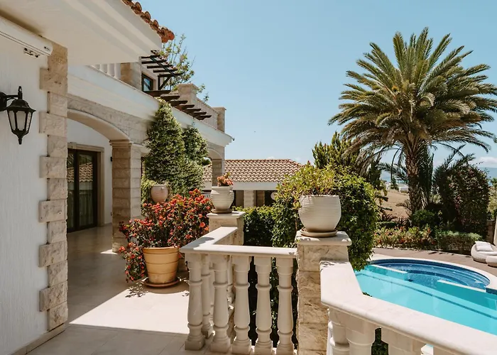 Villa Argaka Luxury