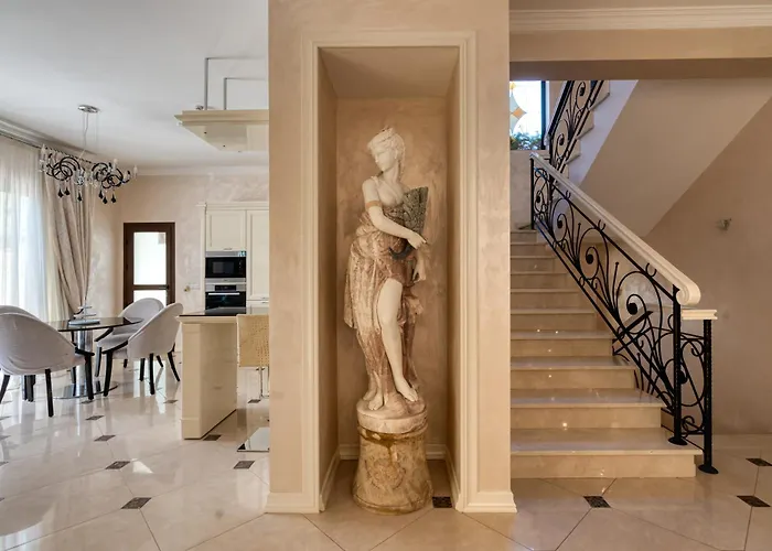 Villa Argaka Luxury *